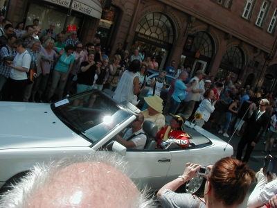 Themenwagen
Keywords: Christopher Street Day CSD Frankfurt DiversitÃ¤t Themenwagen