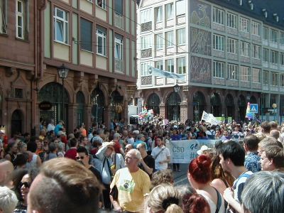 Publikum und Teilnehmer
Keywords: Christopher Street Day CSD Frankfurt DiversitÃ¤t Publikum Teilnehmer