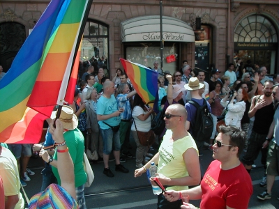 Publikum und Teilnehmer
Keywords: Christopher Street Day CSD Frankfurt DiversitÃ¤t Publikum Teilnehmer