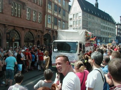 Themenwagen
Keywords: Christopher Street Day CSD Frankfurt DiversitÃ¤t Themenwagen