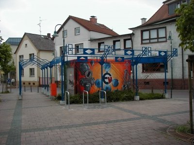 Schaltstation BabenhÃ¤userstraÃŸe
Keywords: Dietzenbach Rundgang Spaziergang FrÃ¼hling Schaltstation BabenhÃ¤userstraÃŸe