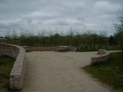 Geschichtspfad
Keywords: Dietzenbach Rundgang Spaziergang FrÃ¼hling Geschichtspfad