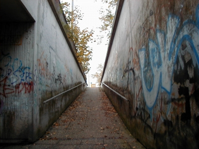 UnterfÃ¼hrung VÃ©lizystraÃŸ
Keywords: Dietzenbach Rundgang Spaziergang Herbst UnterfÃ¼hrung VÃ©lizystraÃŸ