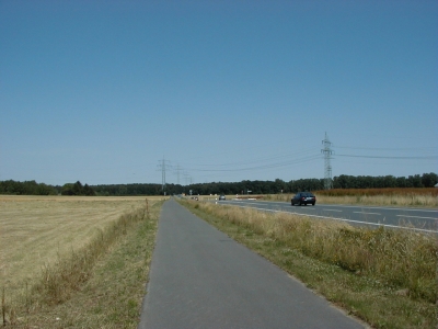 Kreisquerverbindung
Keywords: Dietzenbach Rundgang Spaziergang Sommer Kreisquerverbindung