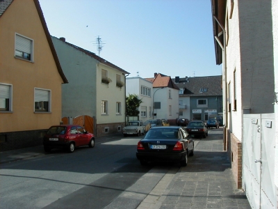 HÃ¼gelstraÃŸe
Keywords: Dietzenbach Rundgang Spaziergang Sommer HÃ¼gelstraÃŸe