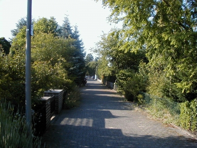 KirchbornstraÃŸe
Keywords: Dietzenbach Rundgang Spaziergang Sommer KirchbornstraÃŸe