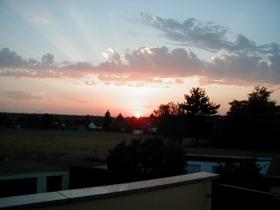 Die Sonne geht Ã¼ber dem Wald Lichteichen unter
Keywords: Dietzenbach Sonnenuntergang Wald Wolken Himmel Sonne Abend Abendstimmung Lichteichen