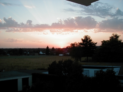 Die Sonne geht Ã¼ber dem Wald Lichteichen unter
Keywords: Dietzenbach Sonnenuntergang Wald Wolken Himmel Sonne Abend Abendstimmung Lichteichen