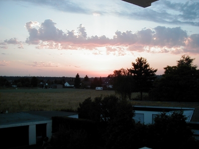 Die Sonne geht über dem Wald Lichteichen unter
Keywords: Dietzenbach Sonnenuntergang Wald Wolken Himmel Sonne Abend Abendstimmung Lichteichen