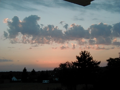 Wolken Ã¼ber dem Wald Lichteichen unter
Keywords: Dietzenbach Sonnenuntergang Wald Wolken Himmel Sonne Abend Abendstimmung Lichteichen