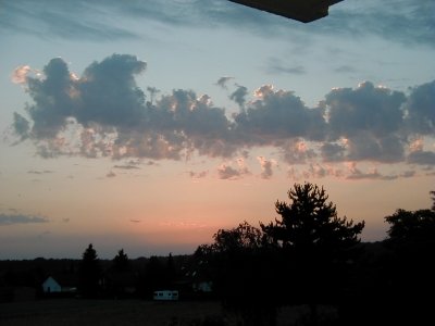 Wolken Ã¼ber dem Wald Lichteichen unter
Keywords: Dietzenbach Sonnenuntergang Wald Wolken Himmel Sonne Abend Abendstimmung Lichteichen