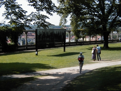 Keywords: Documenta 14 Kassel Weinbergterrassen Weinberg Terrasse