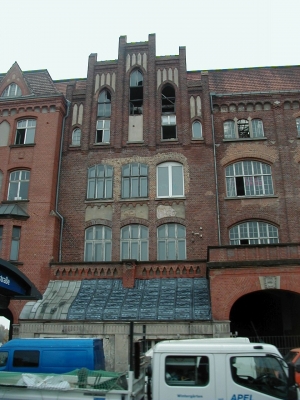 Keywords: Kassel Bettenhausen Kulturfabrik Heinrich Salzmann Ruine Textilfabrik Fabrik Diskothek Disco Stammheim Techno-Club Techno Club SandershÃ¤user StraÃŸe