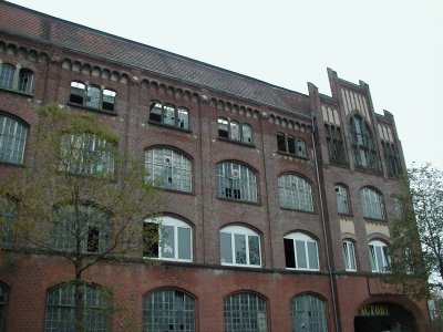 Keywords: Kassel Bettenhausen Kulturfabrik Heinrich Salzmann Ruine Textilfabrik Fabrik Diskothek Disco Stammheim Techno-Club Techno Club SandershÃ¤user StraÃŸe