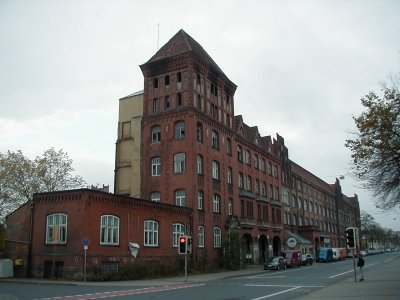 Keywords: Kassel Bettenhausen Kulturfabrik Heinrich Salzmann Ruine Textilfabrik Fabrik Diskothek Disco Stammheim Techno-Club Techno Club SandershÃ¤user StraÃŸe