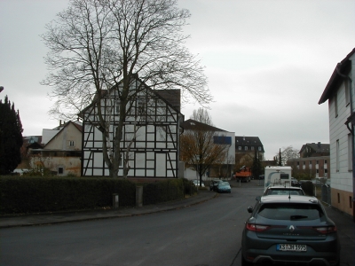 Keywords: Kassel Bettenhausen StraÃŸen HÃ¤user WohnhÃ¤user StraÃŸe Haus Wohnhaus Wohnung WohnstraÃŸe Quartier Viertel Stadtteil Bebauung Bau Bauten Ensemble BurgstraÃŸe