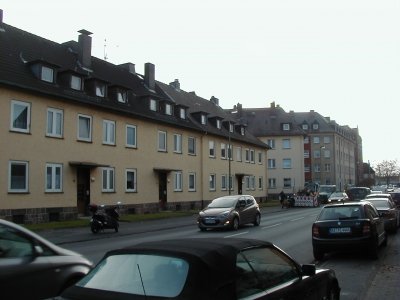 Keywords: Kassel Bettenhausen StraÃŸen HÃ¤user WohnhÃ¤user StraÃŸe Haus Wohnhaus Wohnung WohnstraÃŸe Quartier Viertel Stadtteil Bebauung Bau Bauten Ensemble HeiligenrÃ¶der StraÃŸe