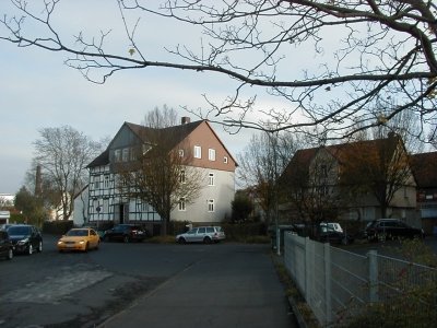 Keywords: Kassel Bettenhausen StraÃŸen HÃ¤user WohnhÃ¤user StraÃŸe Haus Wohnhaus Wohnung WohnstraÃŸe Quartier Viertel Stadtteil Bebauung Bau Bauten Ensemble BurgstraÃŸe