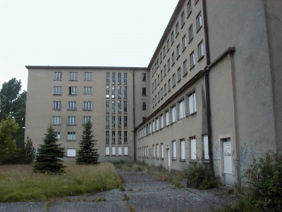 Keywords: Ostsee KÃ¼ste Insel RÃ¼gen Prora kdf Kraft durch Freude Ferienanlage Seebad