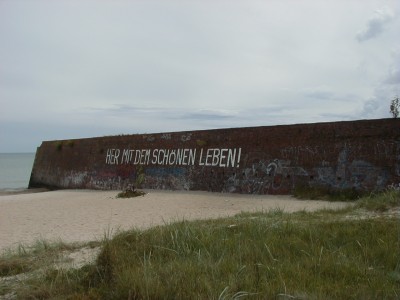 Keywords: Ostsee KÃ¼ste Insel RÃ¼gen Prora kdf Kraft durch Freude Ferienanlage Seebad