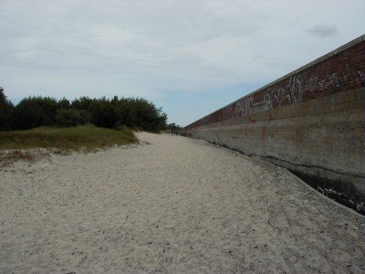 Keywords: Ostsee KÃ¼ste Insel RÃ¼gen Prora kdf Kraft durch Freude Ferienanlage Seebad