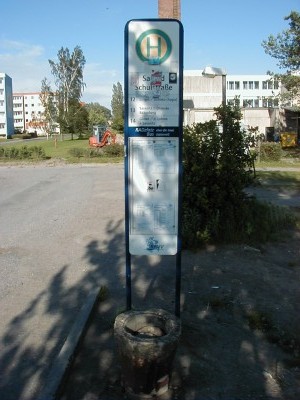 Keywords: Ostsee KÃ¼ste Insel RÃ¼gen Sagard Haltestelle SchulstraÃŸe