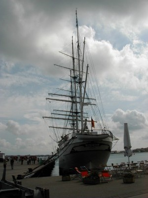 Keywords: Ostsee KÃ¼ste Stralsund Hafen