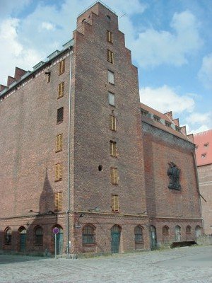 Keywords: Ostsee KÃ¼ste Stralsund Hafen