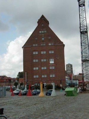 Keywords: Ostsee KÃ¼ste Stralsund Hafen