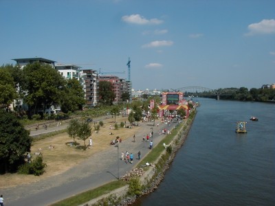 Public Viewing Point Ost (Weseler Werft)
Keywords: Frankfurt Main Fussballweltmaisterschaft FuÃŸballweltmeisterschaft WM Portugal Iran Fussball FuÃŸball Fussballspiel FuÃŸballspiel Public Viewing Point Ost Weseler Werft