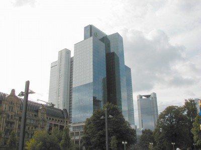 Dresdner Bank / Silvertower
Keywords: Frankfurt Main Fussballweltmaisterschaft FuÃŸballweltmeisterschaft WM SkyArena Tag tagsÃ¼ber Dresdner Bank Silvertower Hochhaus HochhÃ¤user