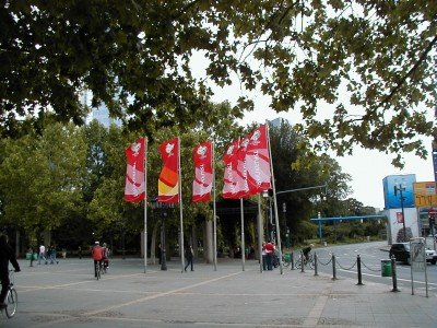 Opernplatz
Keywords: Frankfurt Main Fussballweltmaisterschaft FuÃŸballweltmeisterschaft WM SkyArena Tag tagsÃ¼ber Opernplatz