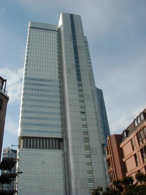 JÃ¼rgen-Ponto-Platz
Dresdner Bank / Silvertower
Keywords: Frankfurt Main Fussballweltmaisterschaft FuÃŸballweltmeisterschaft WM SkyArena Tag tagsÃ¼ber Dresdner Bank Silvertower JÃ¼rgen Ponto Platz Hochhaus HochhÃ¤user